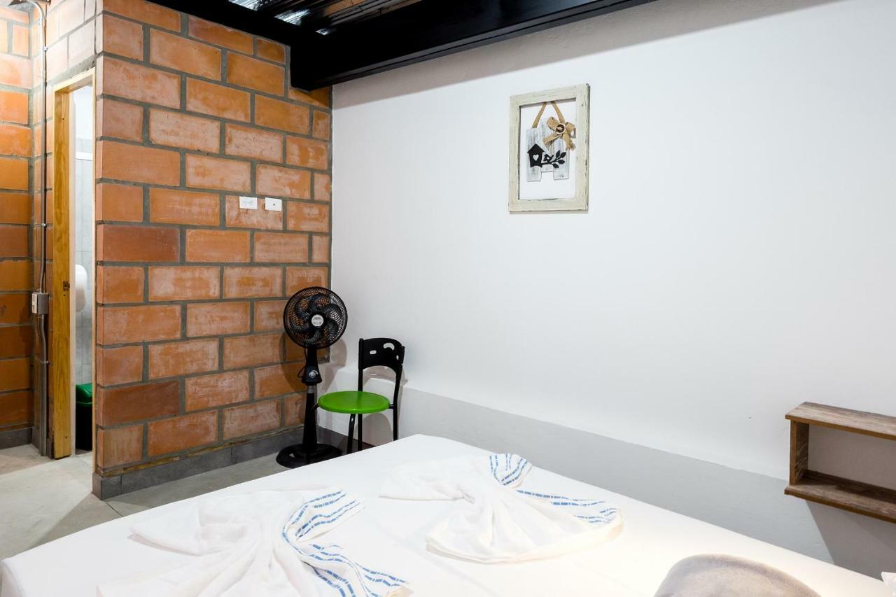 Medellin Backpacker Hostel Dış mekan fotoğraf